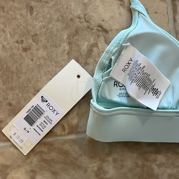 Roxy Bikini - Picture 3 of 4